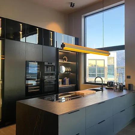 Vindlys Luxury Penthouse アパート