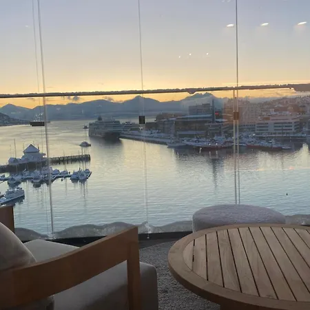 Northstay - Vindlys Luxury L Penthouse L Center 트롬쇠