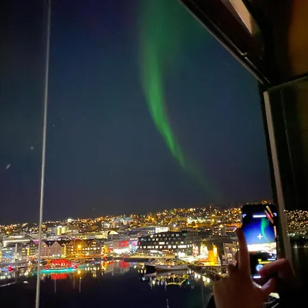 Vindlys Luxury Penthouse アパート