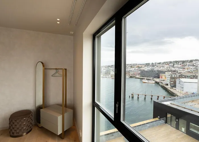 아파트 Northstay - Vindlys Luxury L Penthouse Apartments L City Center 트롬쇠