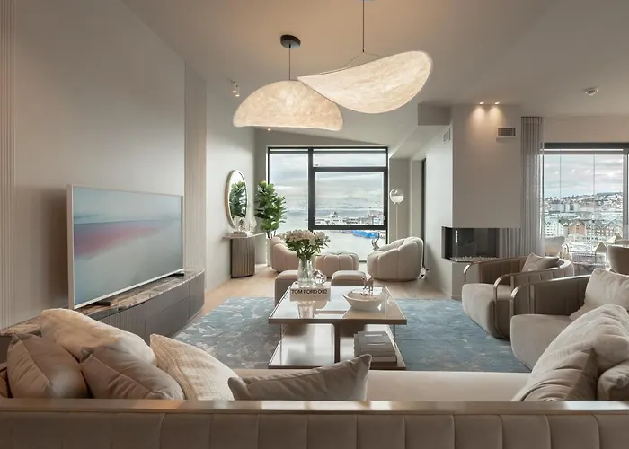 Northstay - Vindlys Luxury L Penthouse Apartments L City Center 트롬쇠