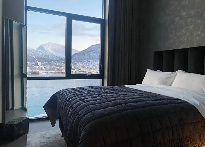 Northstay - Vindlys Luxury L Penthouse Apartments L City Center 트롬쇠