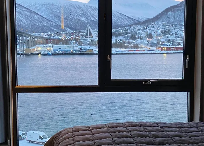 Northstay - Vindlys Luxury L Penthouse Apartments L City Center 트롬쇠