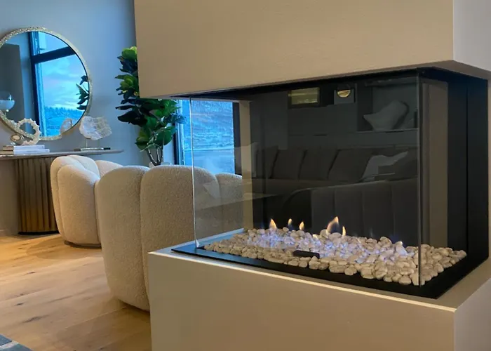 아파트 Northstay - Vindlys Luxury L Penthouse Apartments L City Center 트롬쇠
