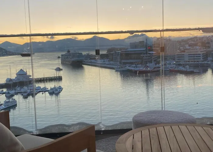 Northstay - Vindlys Luxury L Penthouse L Center Τρόμσο