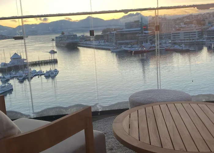 Northstay - Vindlys Luxury L Penthouse Apartments L City Center 트롬쇠